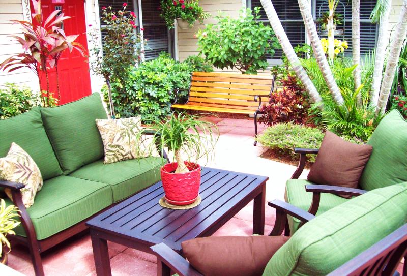 website_patio.298153531_std